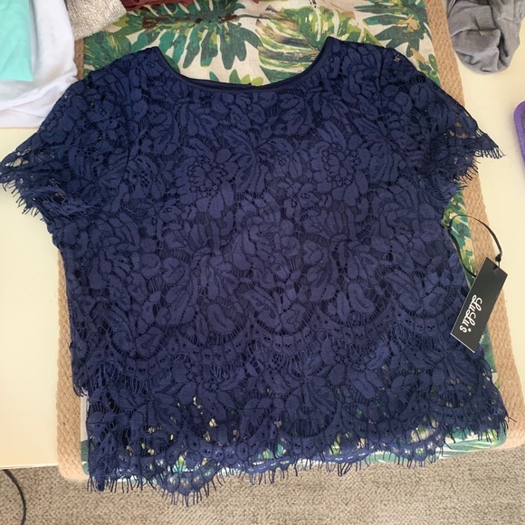 Lulus lace two piece set - Picture 4 of 6